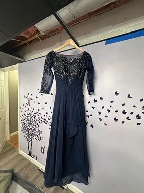 Elegant Navy Blue Long Sleeve Evening Dress